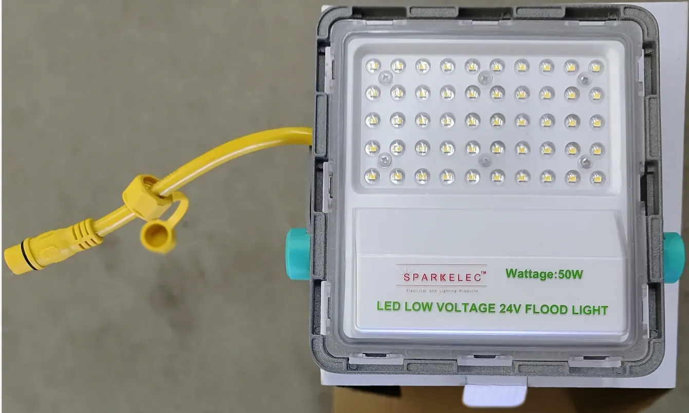 SFL50W-24V-1_50w_24v_low_voltage_flood_light_.png
