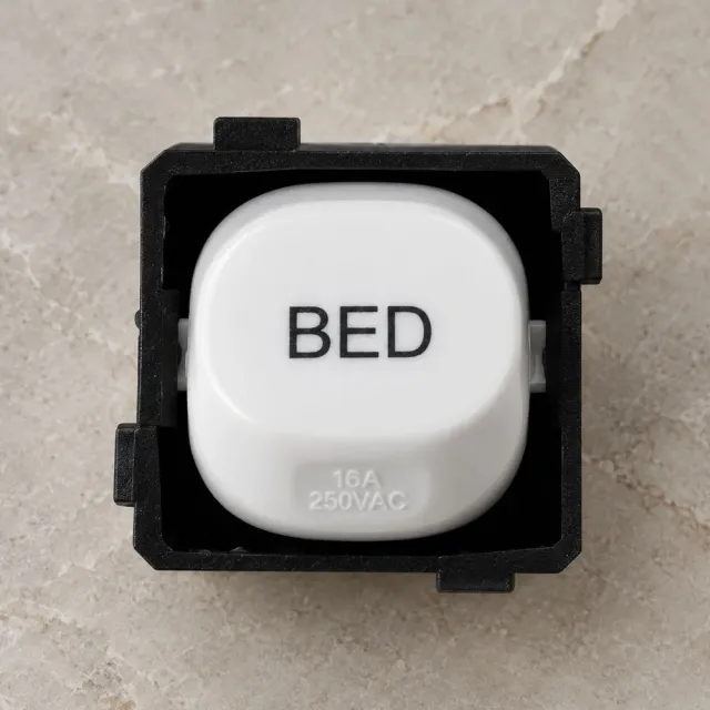 Highline 16 Amp Mech Labelled "BED" - S16A-BED White