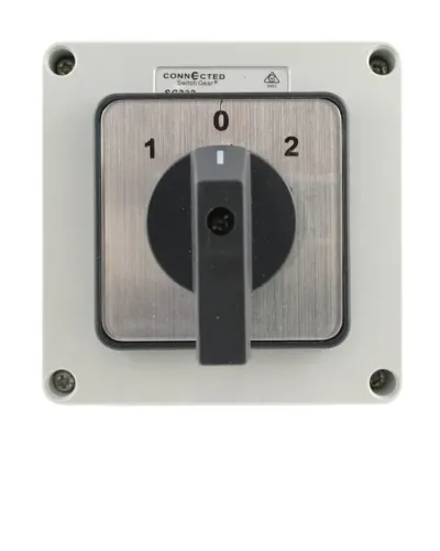 3 Pole 32 AMP, 3 POSITION CHANGE OVER SWITCH IP66 RATED - CONNECTED SWITCHGEAR