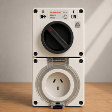 Highline 3 Pin 15amp FLAT Surface Switched Socket Combination IP66 - Single Phase - Impact And Chemical Resistant