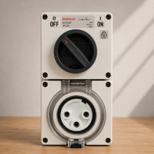 Highline 3 Pin 32amp ROUND Surface Switched Socket Combination IP66 - Single Phase - Impact And Chemical Resistant