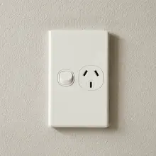 Highline SINGLE Power Point 10 Amp Slimline *VERTICAL* - White - SGPO1SV