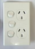 Highline Double Power Point With Extra Switch10 Amp Slimline *VERTICAL* - White - SGPO2XSV