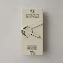 Highline 1/2 Pole 35amp Isolator Switch IP66 - SIS235