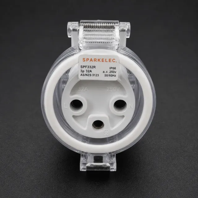 Highline 3 Pin 32amp ROUND Female Extension Socket IP66 - Single Phase - Impact And Chemical Resistant