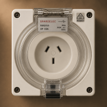 Highline 3 Pin 10amp Female Socket Outlet IP66 - Single Phase - Impact And Chemical Resistant
